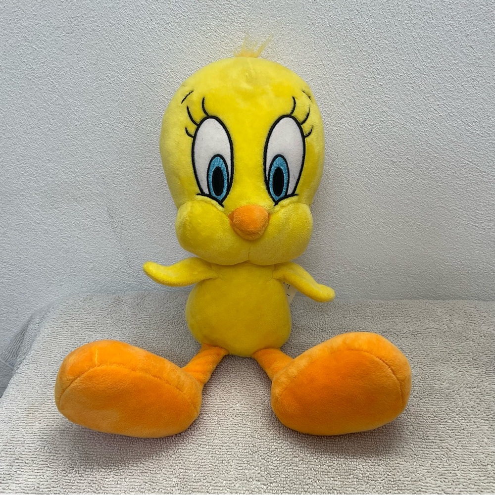 Kohl's Cares Tweety bird stuffed animal kids looney tunes cartoon clean
